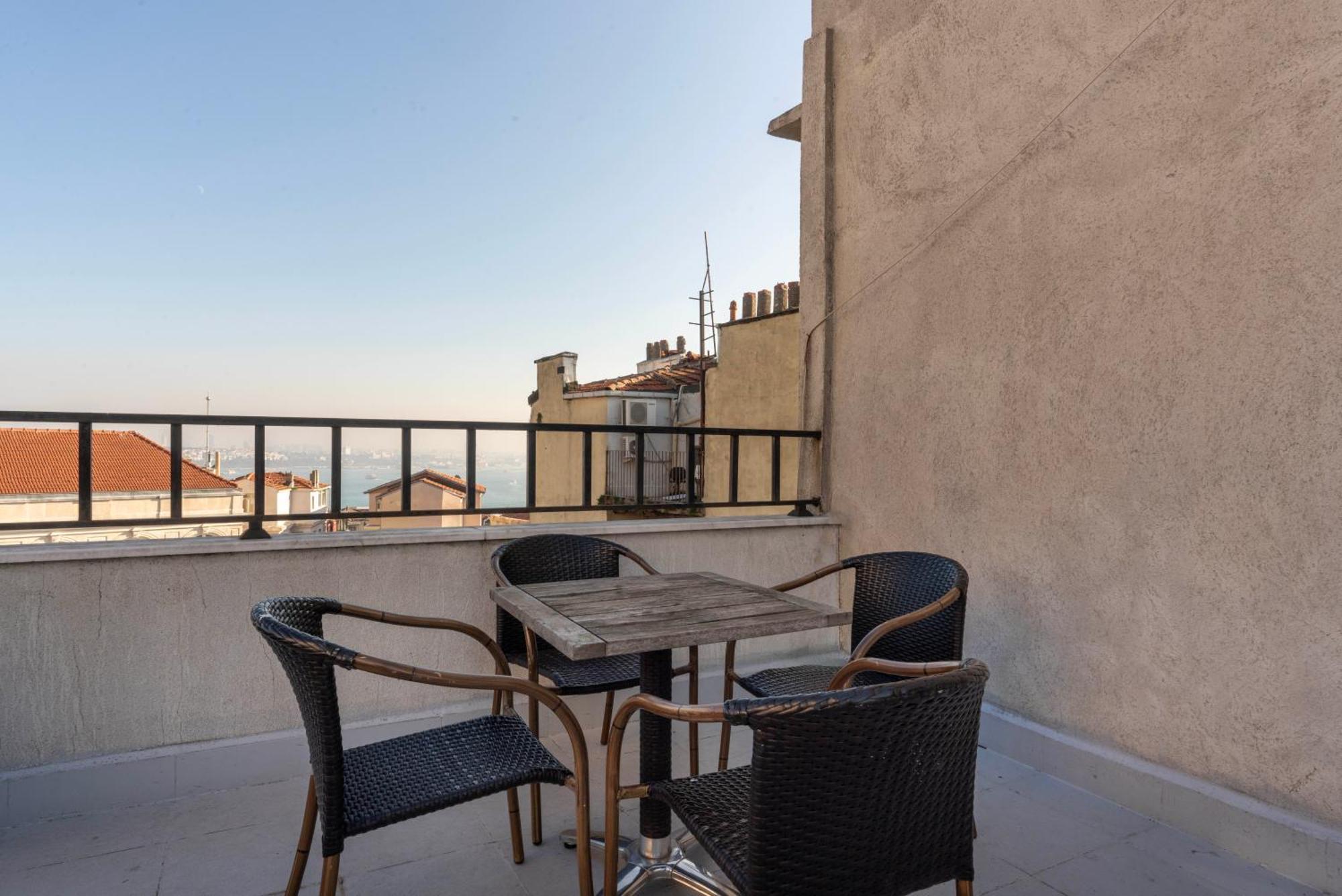 5 Apartment Galata Истанбул Екстериор снимка