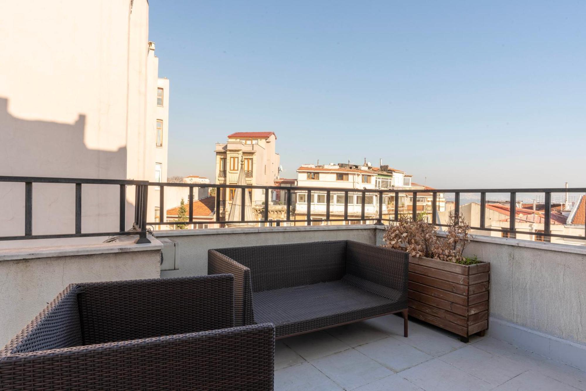 5 Apartment Galata Истанбул Екстериор снимка