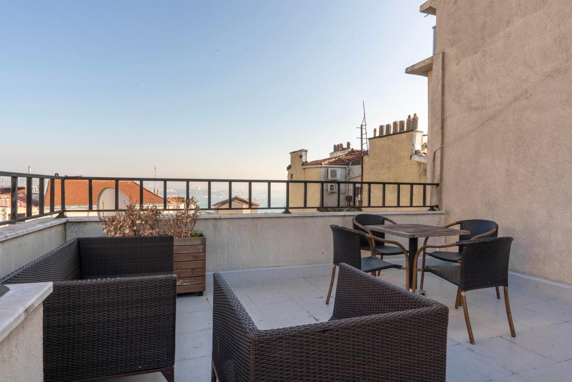 5 Apartment Galata Истанбул Екстериор снимка