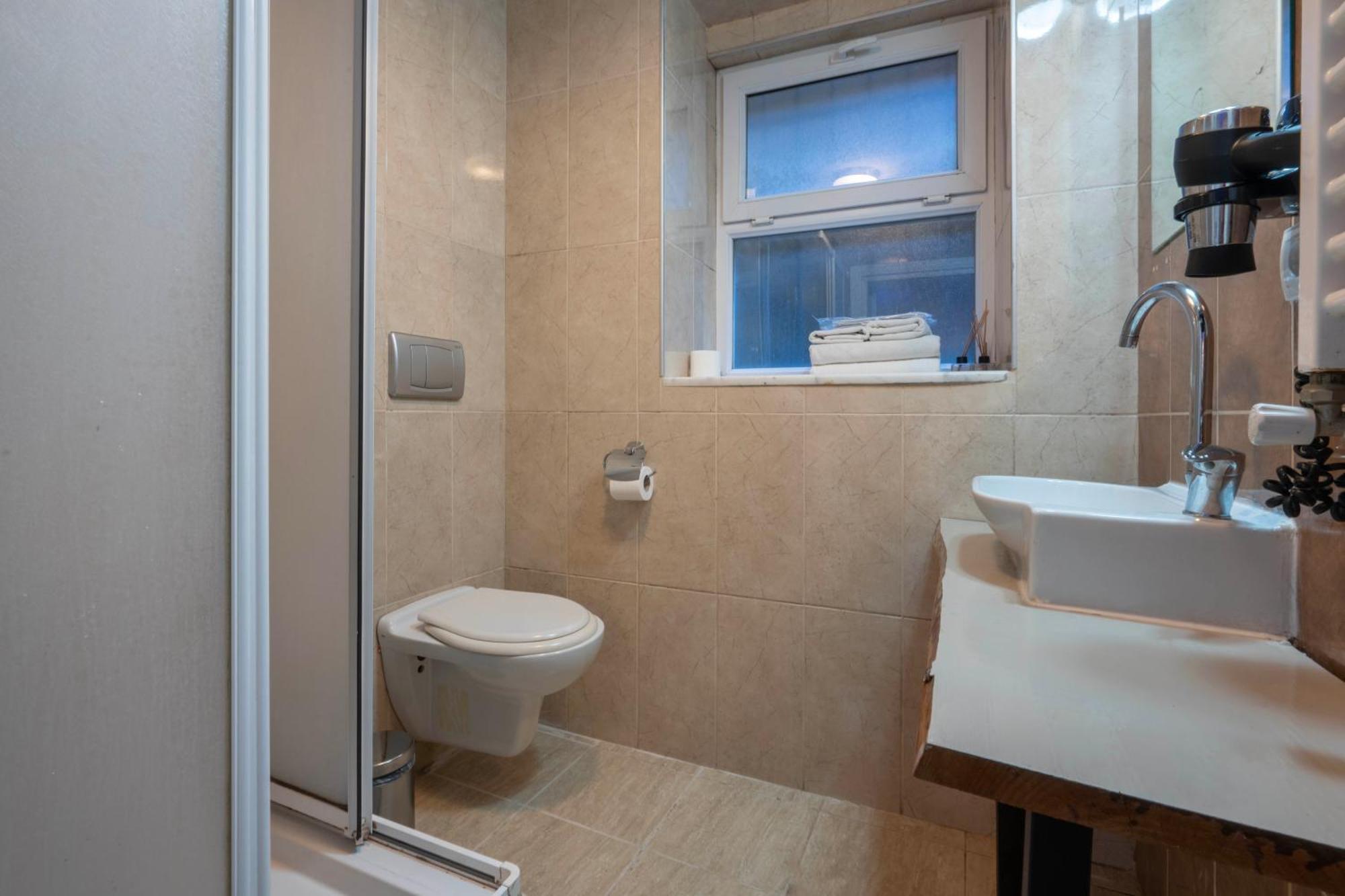 5 Apartment Galata Истанбул Екстериор снимка